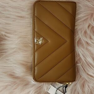 Brand New VICTORIA'S SECRET SIGNATURE LADIES WALLET